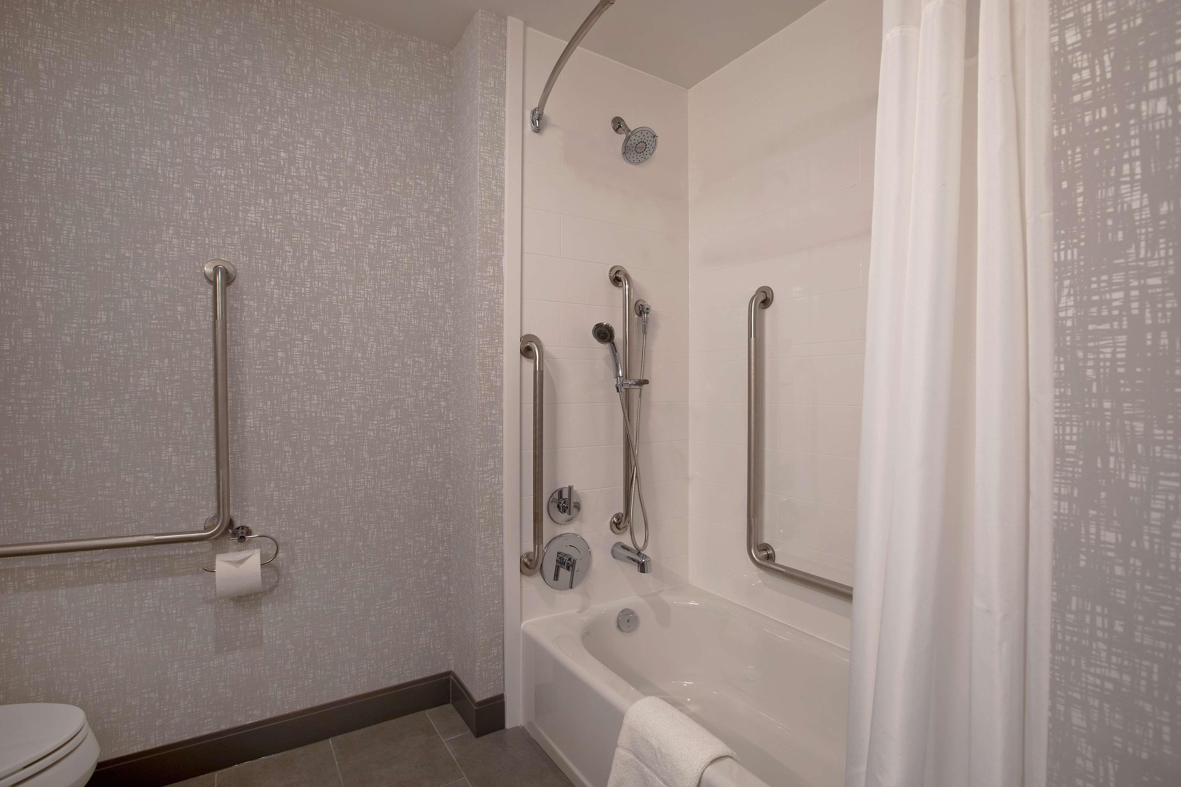 Hampton Inn & Suites Ottawa West, Ontario, Canada Экстерьер фото