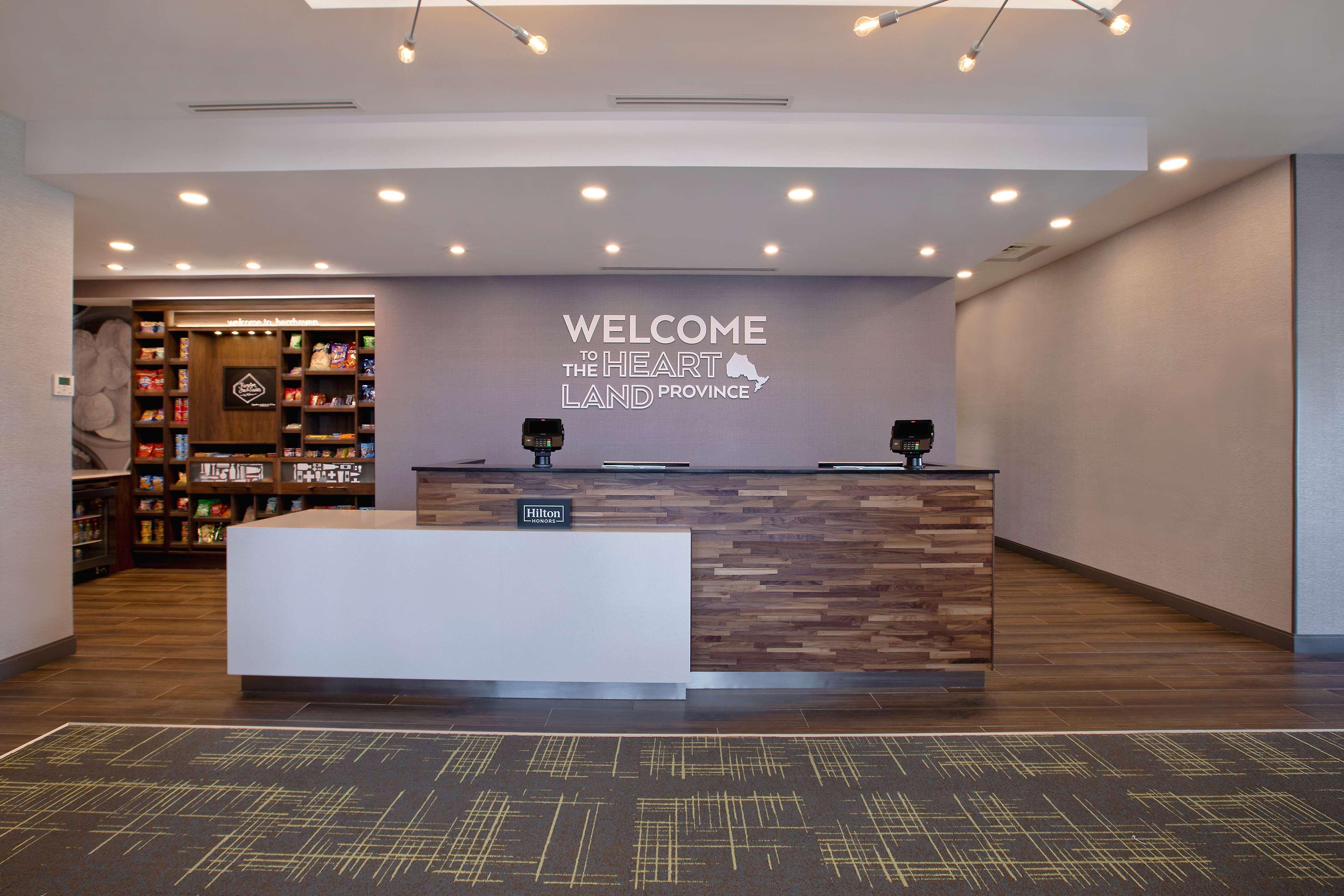 Hampton Inn & Suites Ottawa West, Ontario, Canada Экстерьер фото
