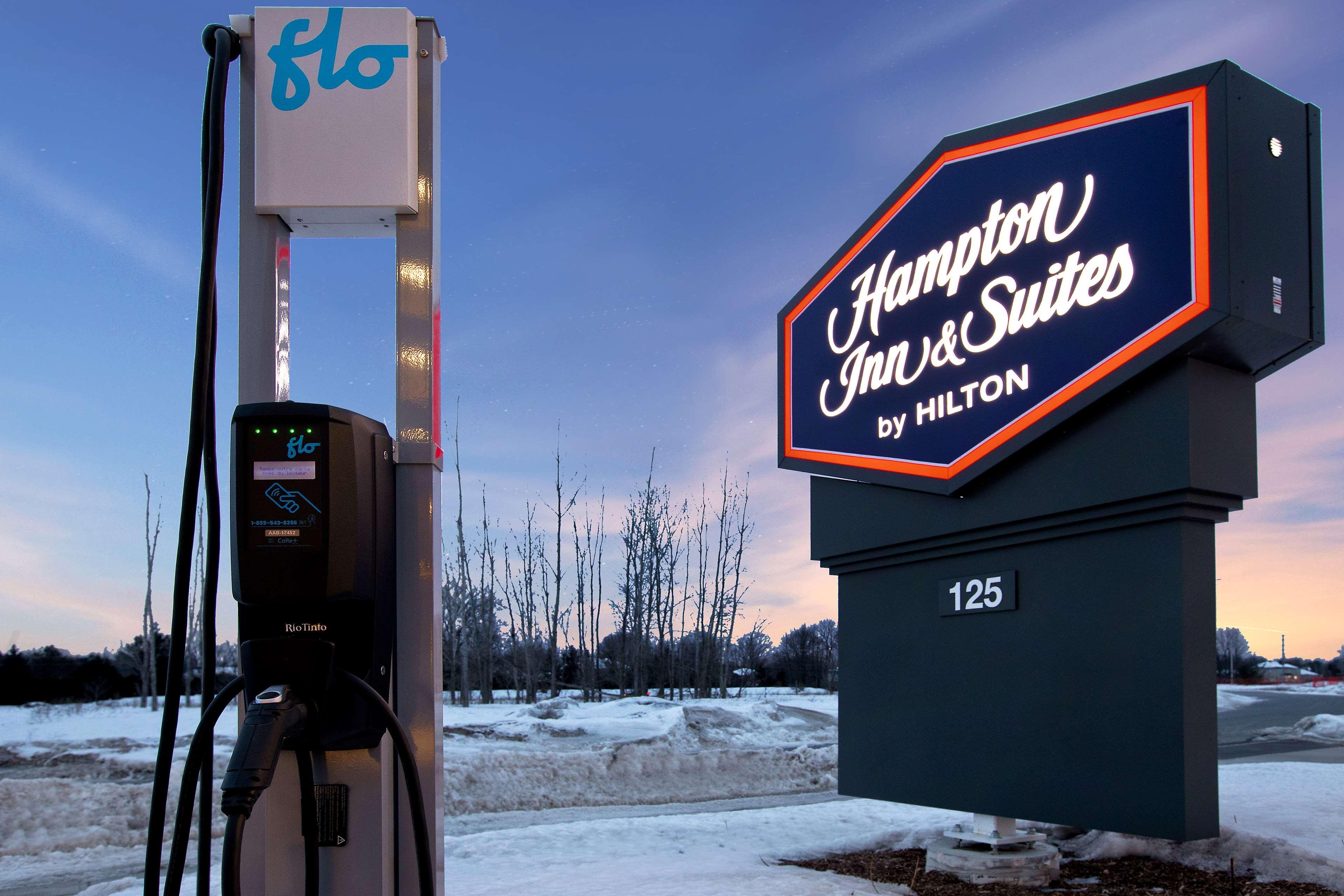 Hampton Inn & Suites Ottawa West, Ontario, Canada Экстерьер фото