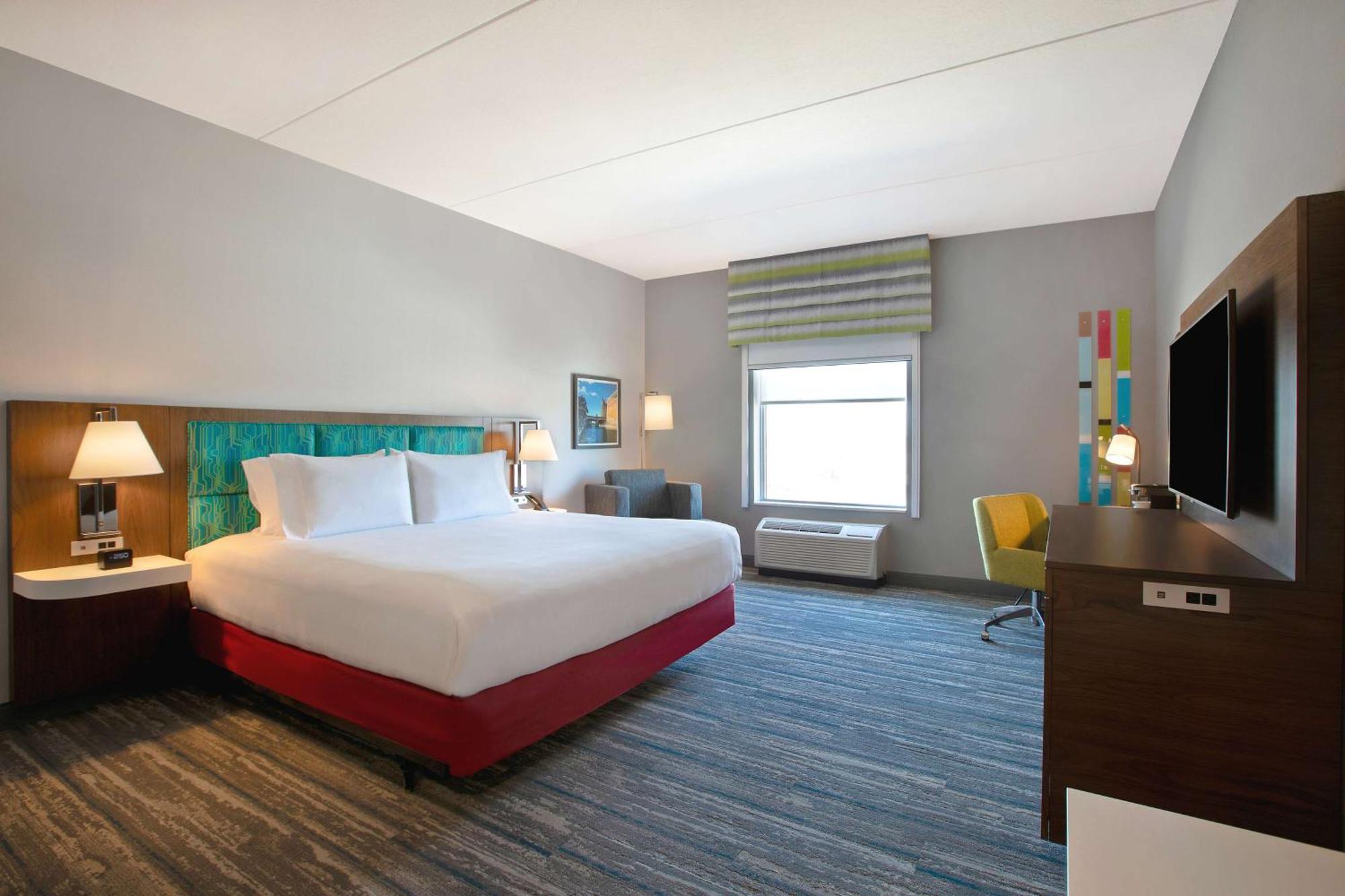 Hampton Inn & Suites Ottawa West, Ontario, Canada Экстерьер фото